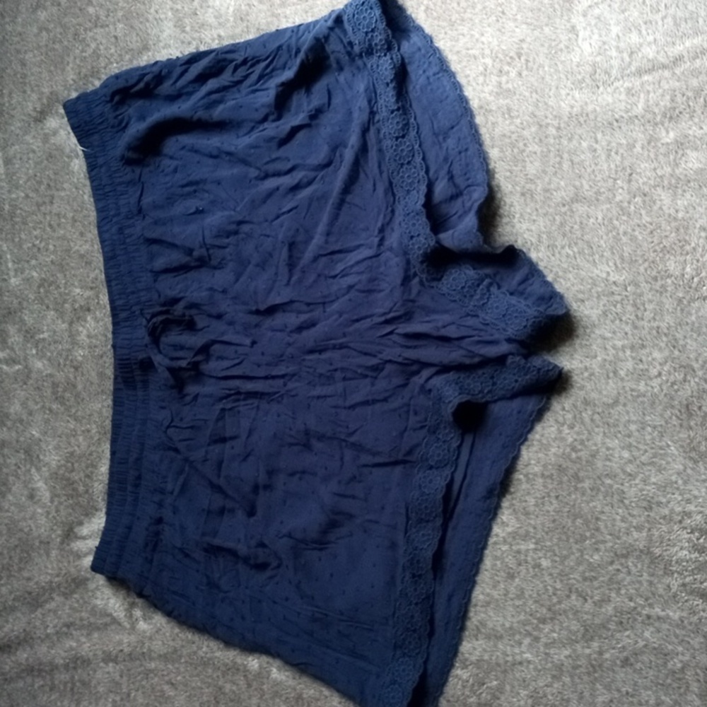 Torrid Swiss dot pull on shorts
